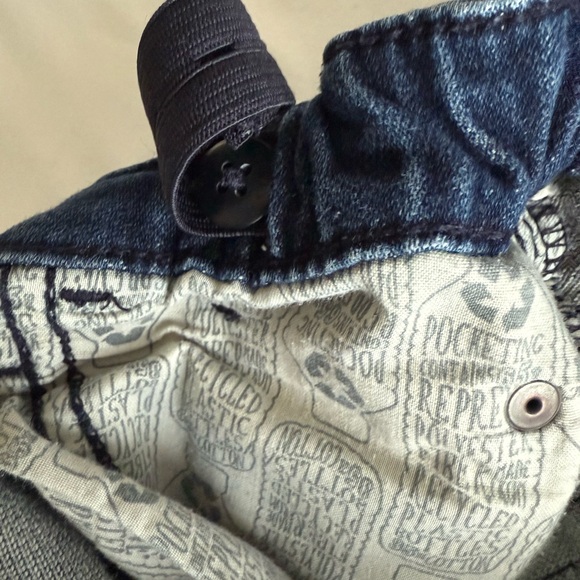 Cat & Jack Boy’s Size 10 Straight Blue Jeans with Adjustable Waistband - Picture 4 of 7